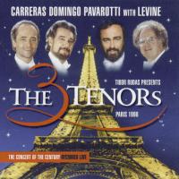 Les Trois Ténors sous la direction de James Levine Sur le Champs de Mars et sous la Tour Effeil retransmis en Mondiovision à l'occasion de la coupe du monde 1998- 100 musiciens sur scène